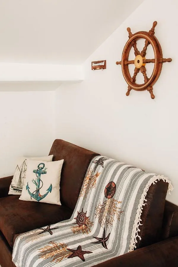 Adorable Apartment In Nice Downtown